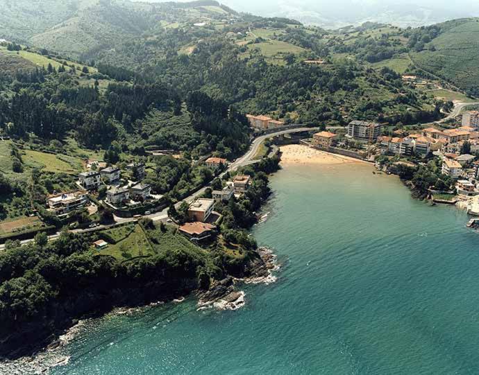 Plazuela Sta Catalina II En Mundaka Con Parking By Kabia Gestion Apartment Exterior photo
